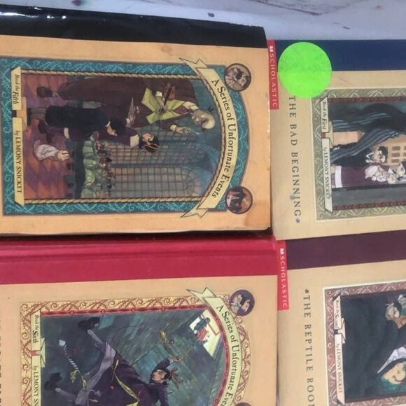 Lemony Snicket's a series of unfortunate events books 1-10 - Picture 4 of 7